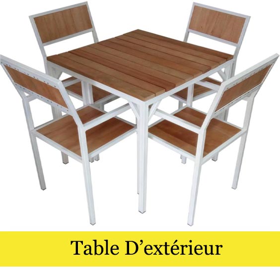 TABLE D'EXTERIEUR